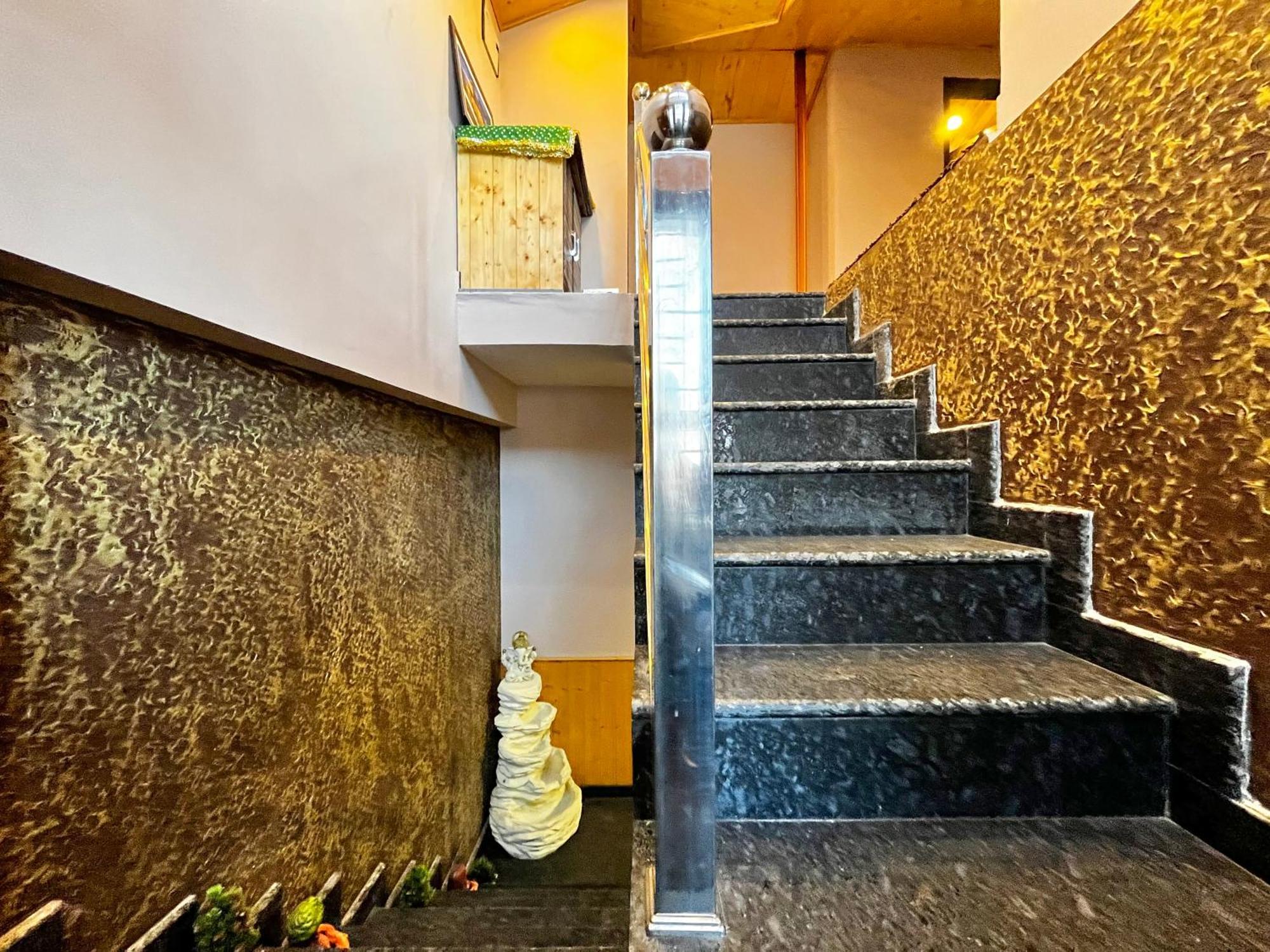 Puri'S Bnb Shimla Exterior foto
